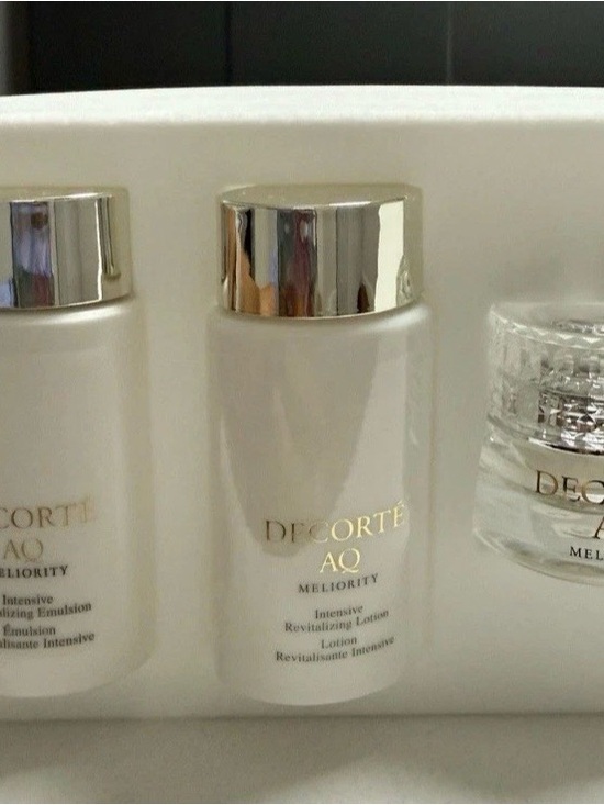 Decorte AQ Meliority Travel Set Intensive Emulsion, Lotion & Multi